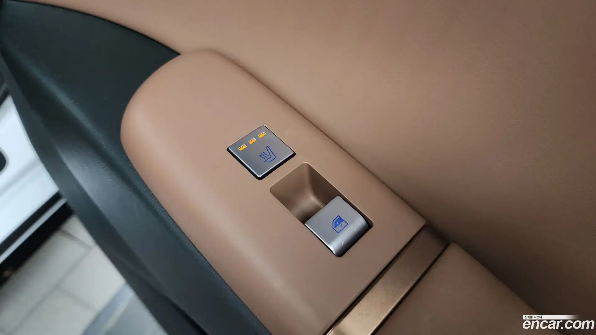 Grandeur Hyundai 2024.4-OPTION-023
