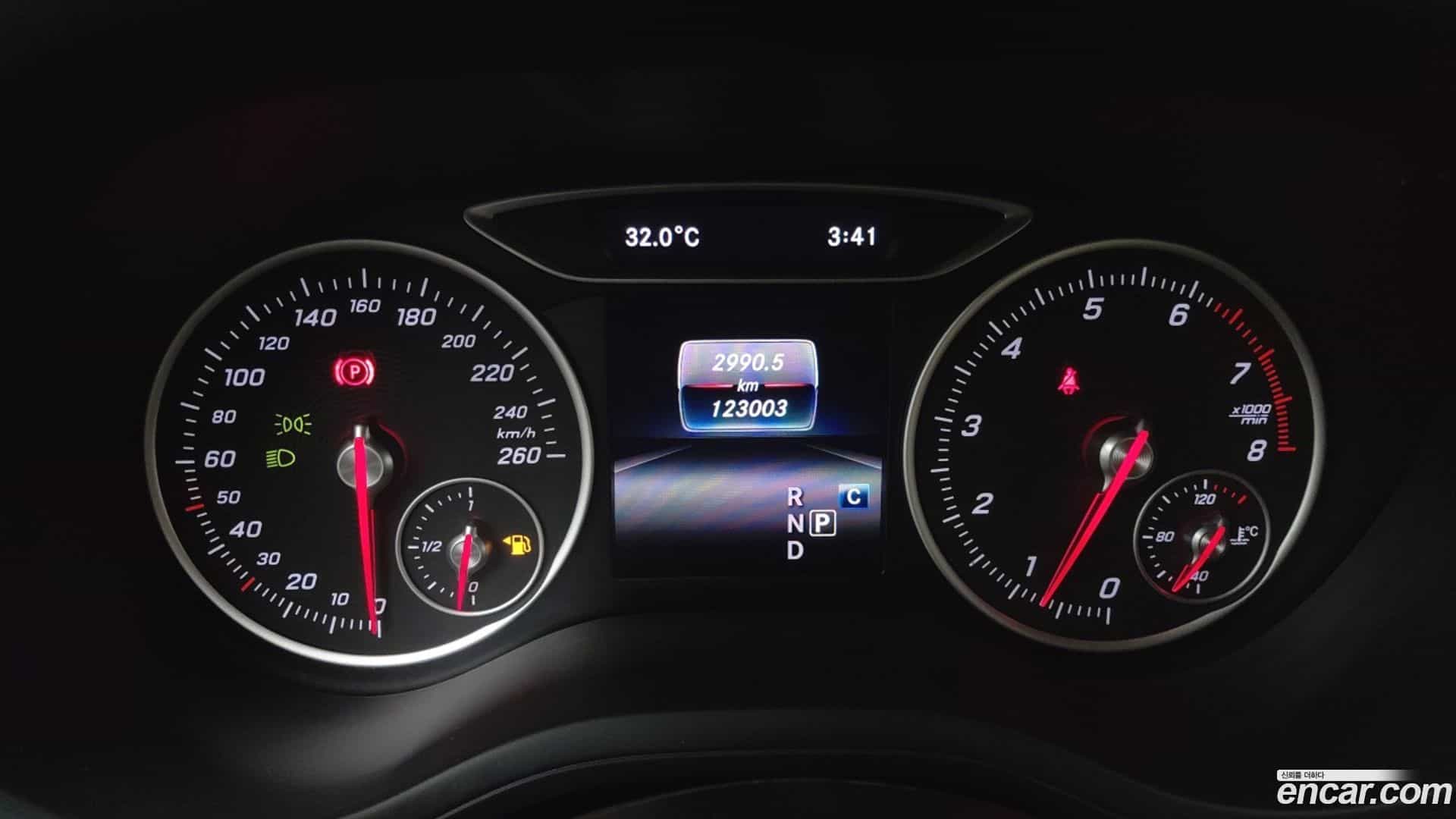 B-Class Mercedes-Benz 2018.8-OUTER-005