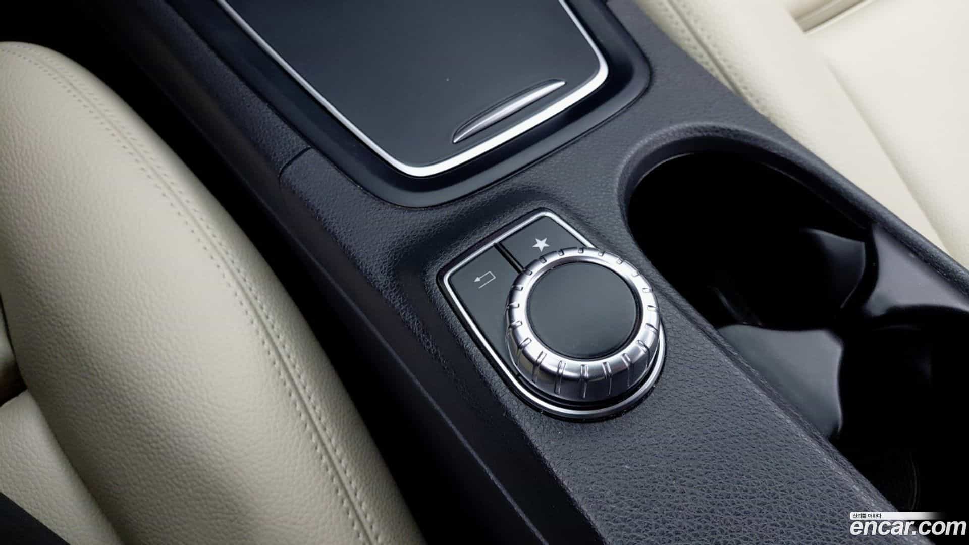B-Class Mercedes-Benz 2018.8-INNER-010