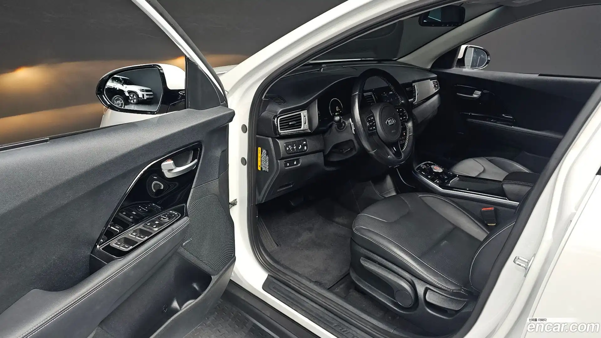 Niro Kia 2021.2-INNER-010