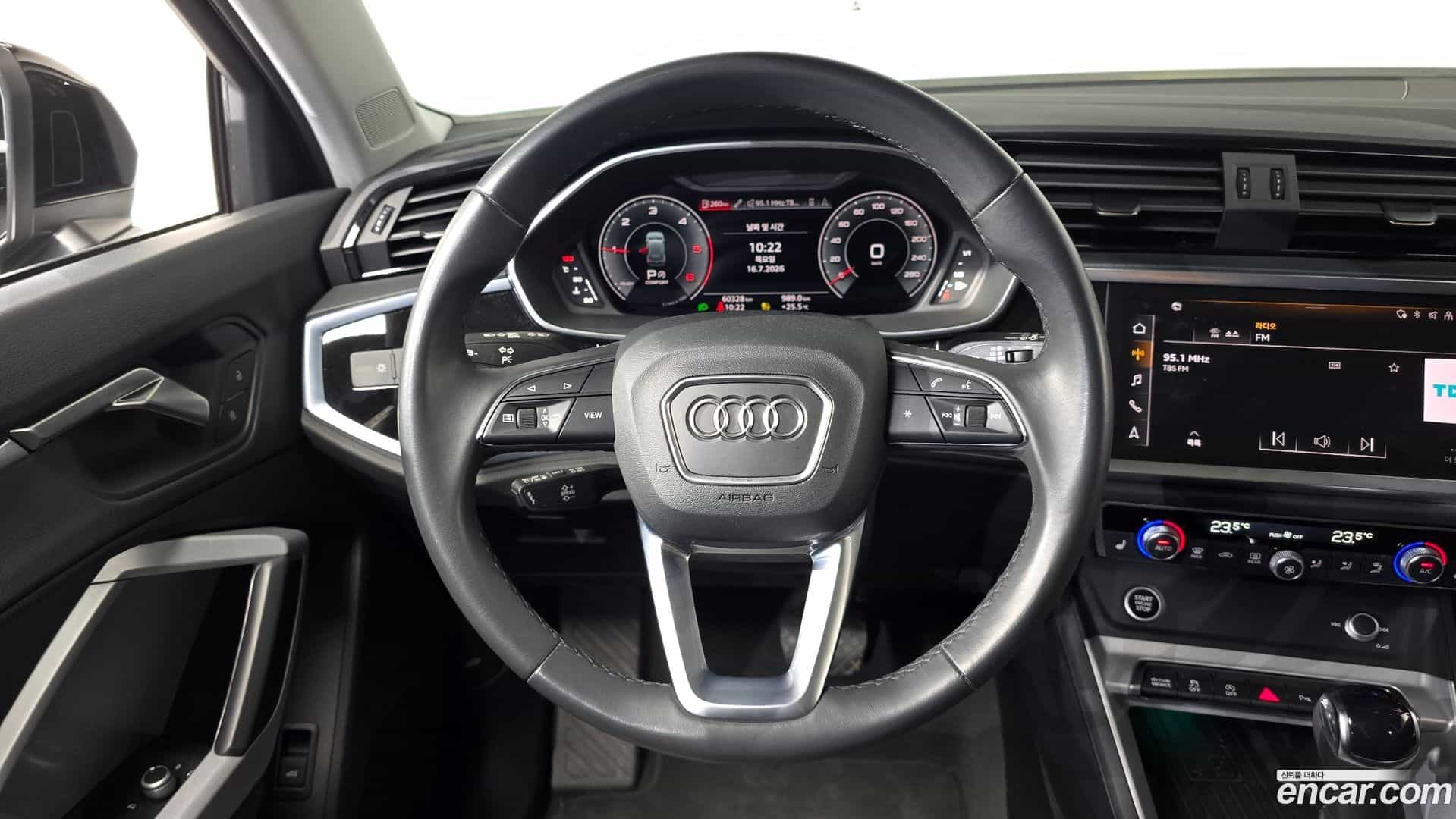Q3 Audi 2023.10-OPTION-018