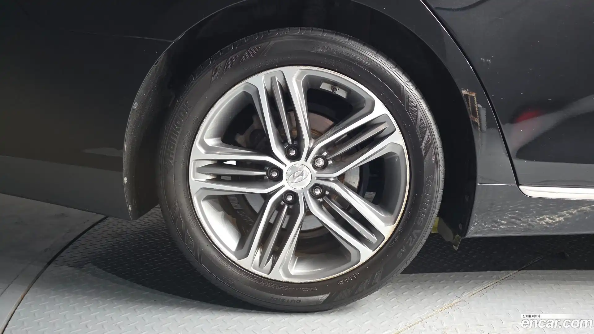 Grandeur Hyundai 2018.11-OUTER-005