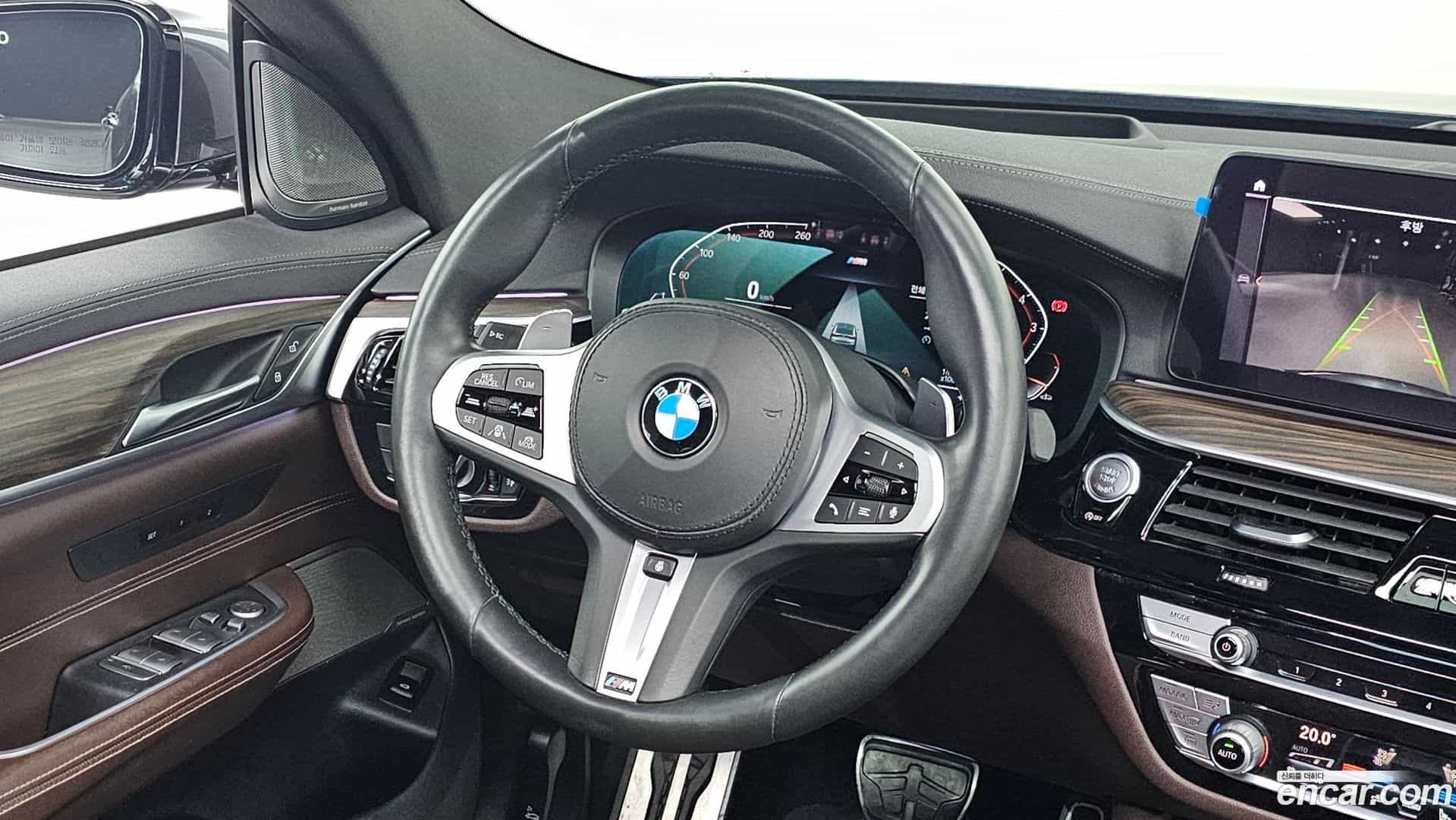 Gran Turismo BMW 2020.9-OPTION-017