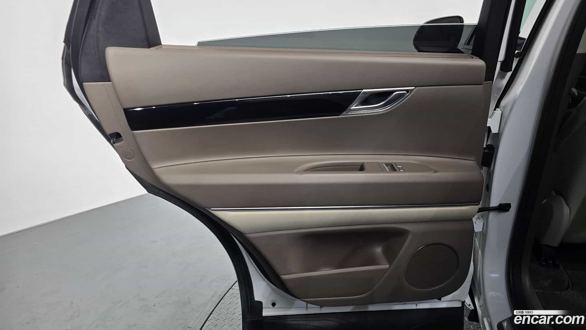 GV80 Genesis 2022.11-INNER-035