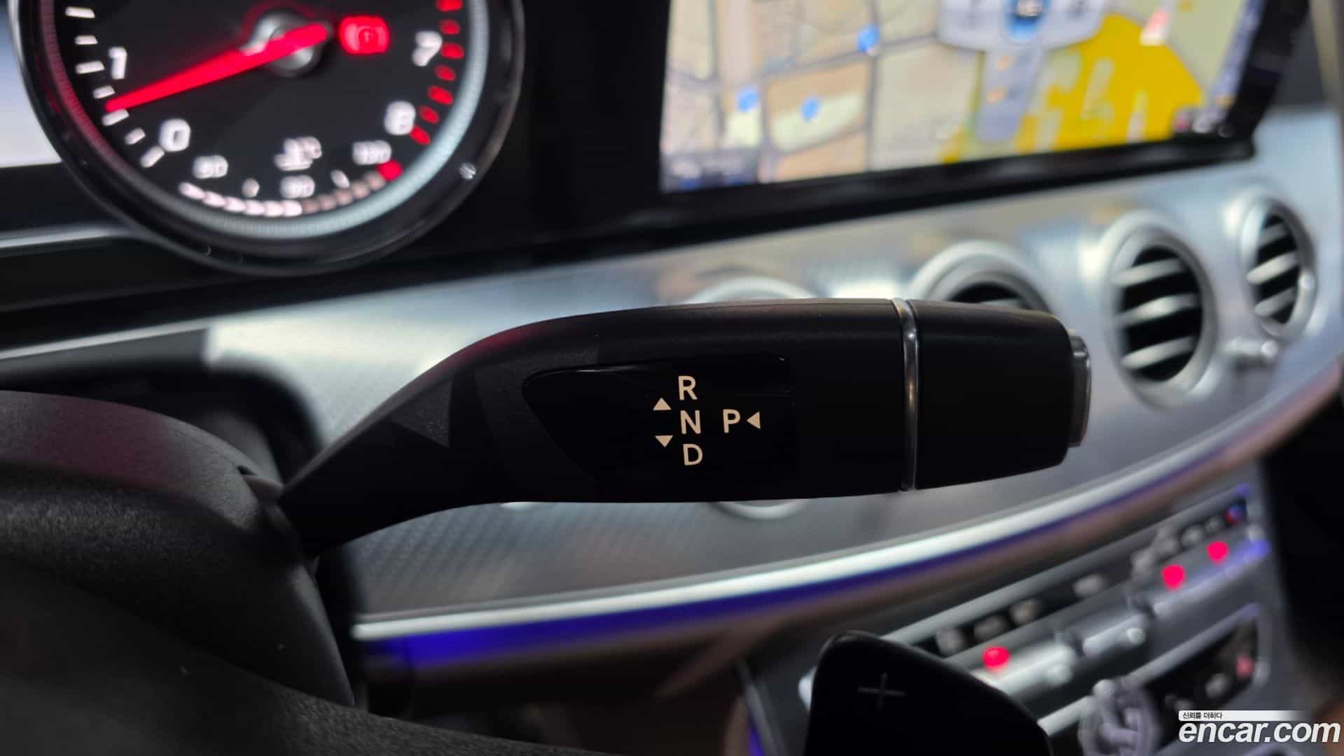 E-Class Mercedes-Benz 2020.6-INNER-009