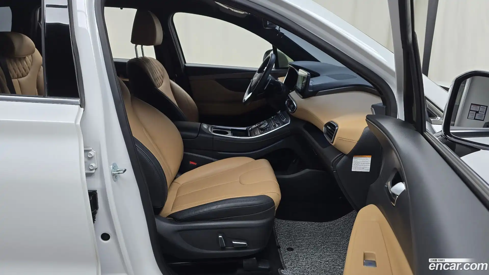 Santafe Hyundai 2023.8-INNER-036
