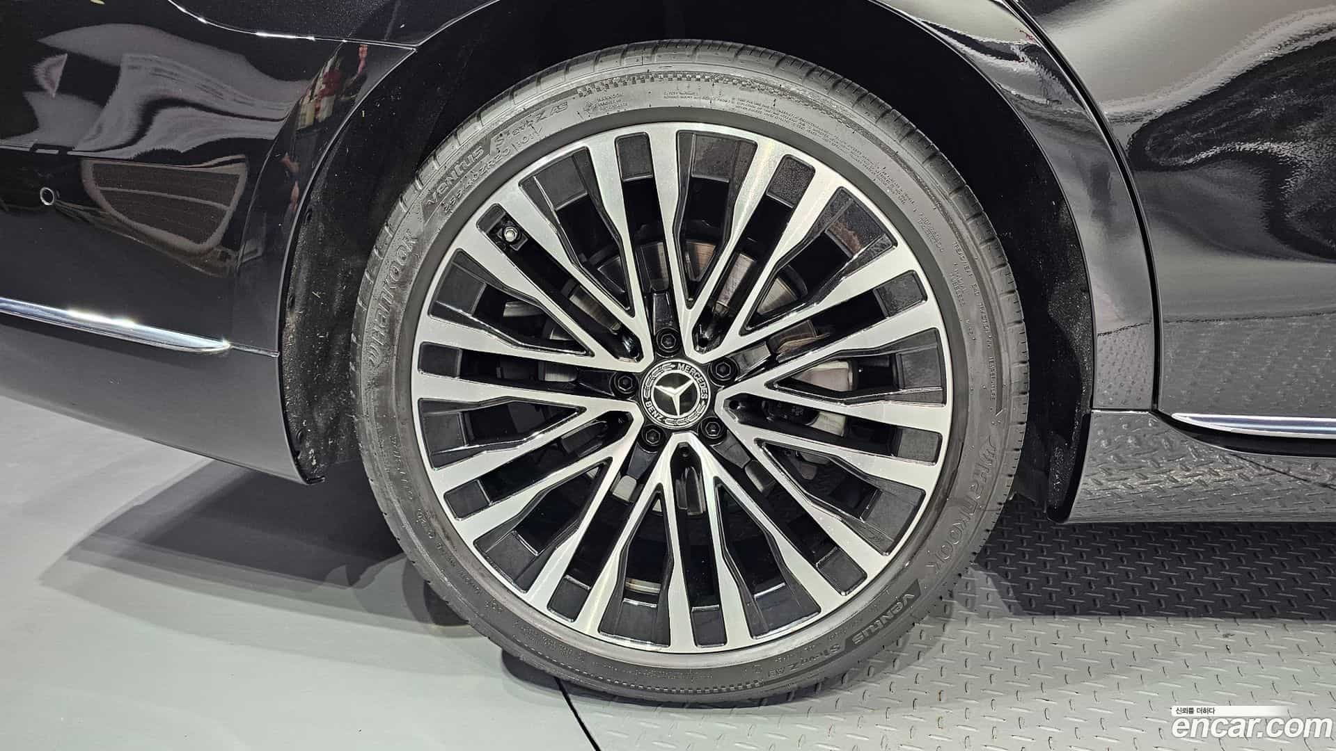 S-Class Mercedes-Benz 2022.7-OUTER-005