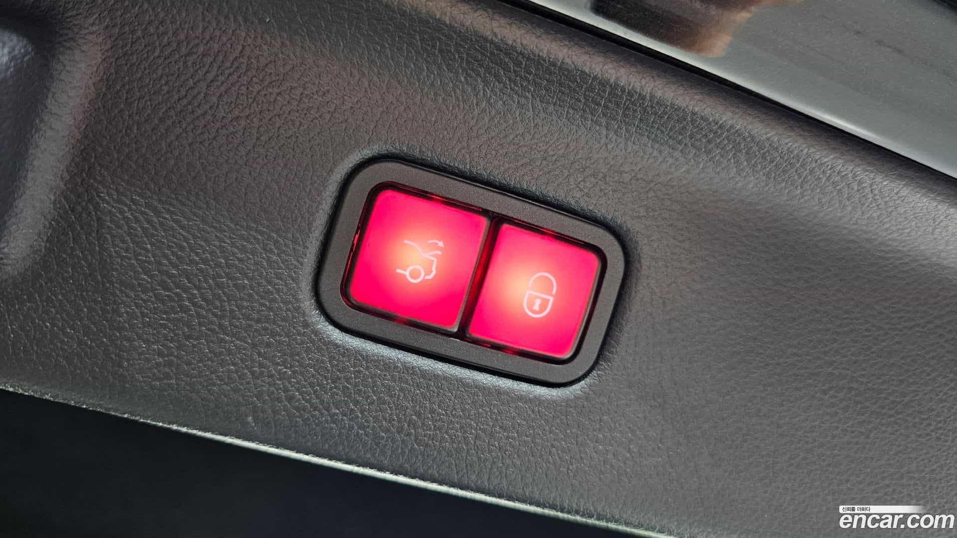 S-Class Mercedes-Benz 2022.7-OPTION-024