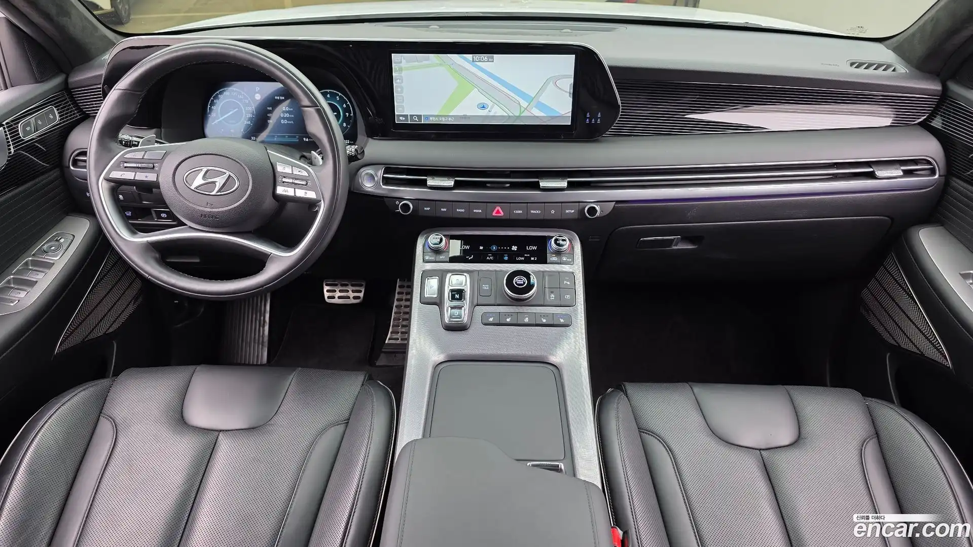Palisade Hyundai 2024.1-INNER-007
