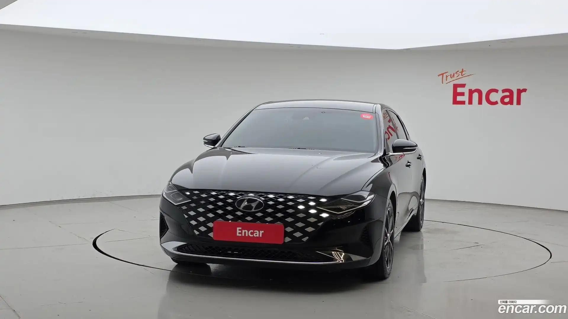 Grandeur Hyundai 2021.1-OUTER-003