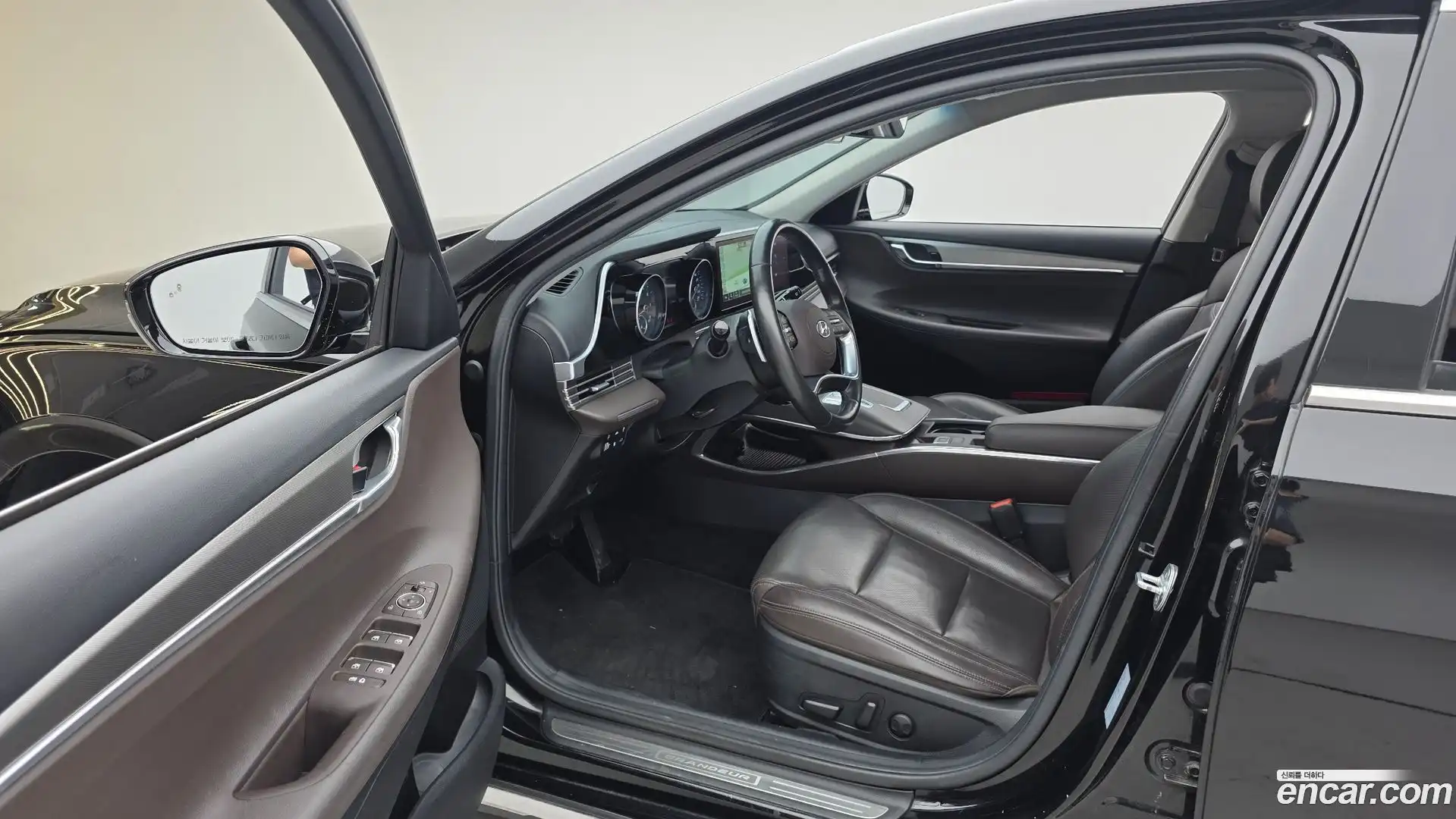 Grandeur Hyundai 2021.1-INNER-010