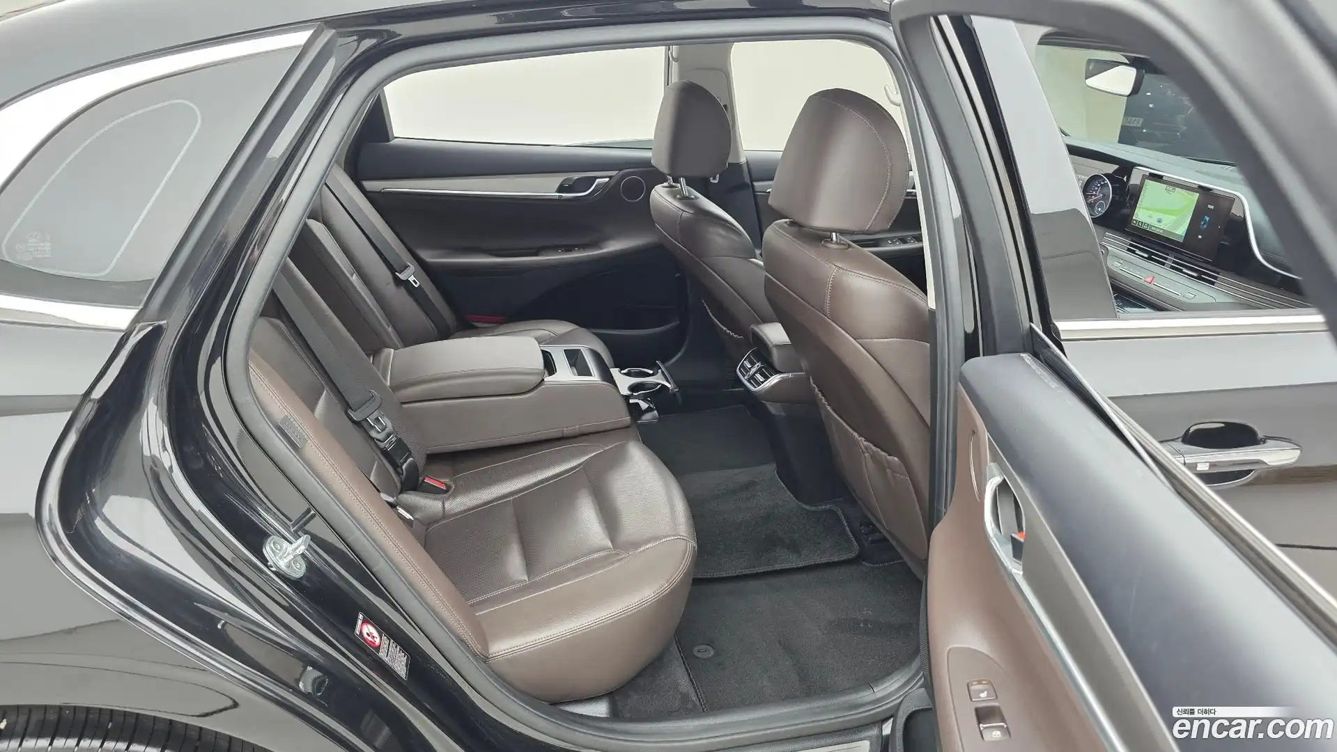 Grandeur Hyundai 2021.1-OPTION-016