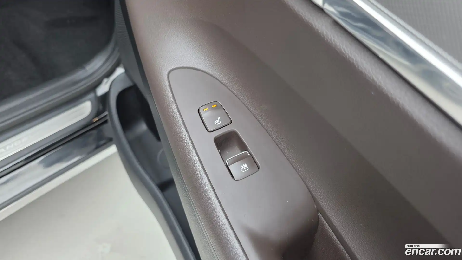 Grandeur Hyundai 2021.1-OPTION-023