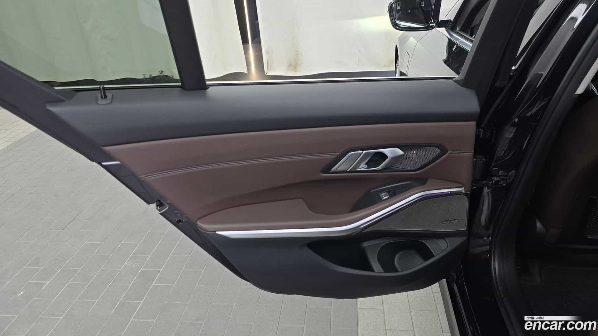3-Series BMW 2020.11-INNER-035