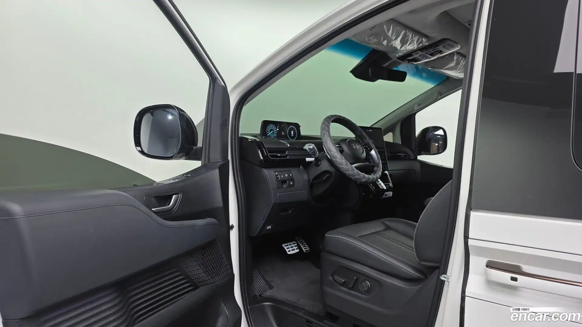 Staria Hyundai 2025.4-INNER-010