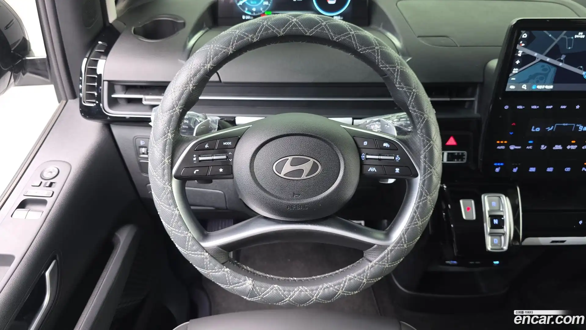 Staria Hyundai 2025.4-OPTION-017