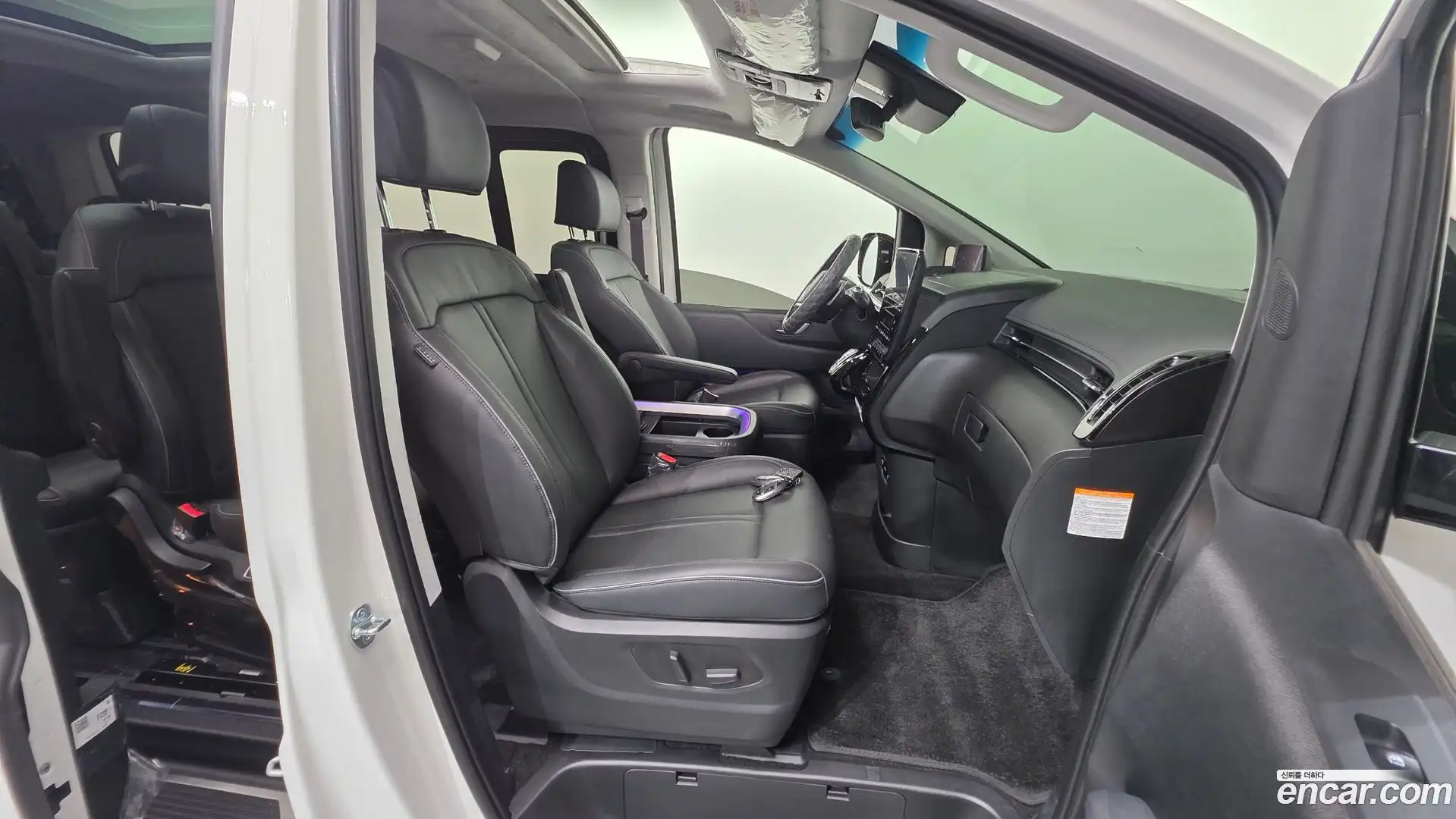 Staria Hyundai 2025.4-INNER-036