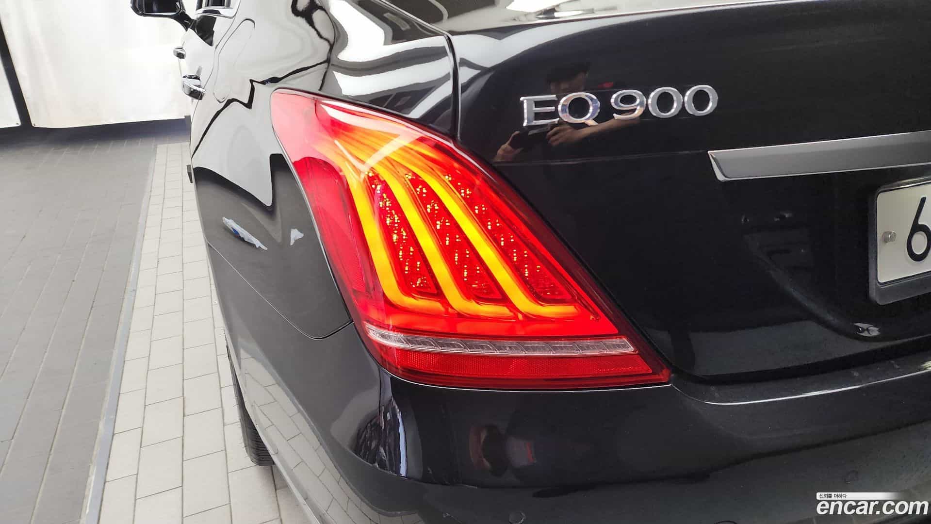 EQ900 Genesis 2017.4-OUTER-033