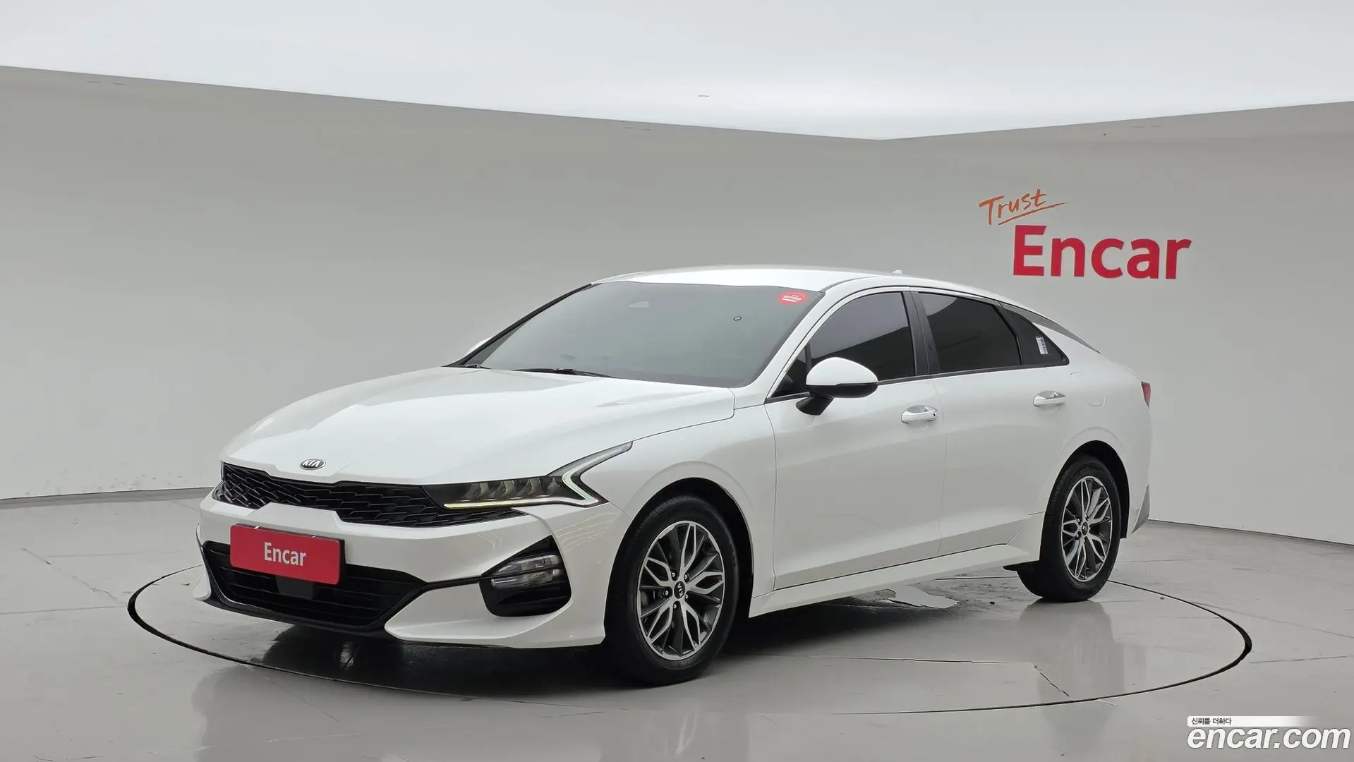 Main__Slider__Photo:K5 Kia 2021.4-0