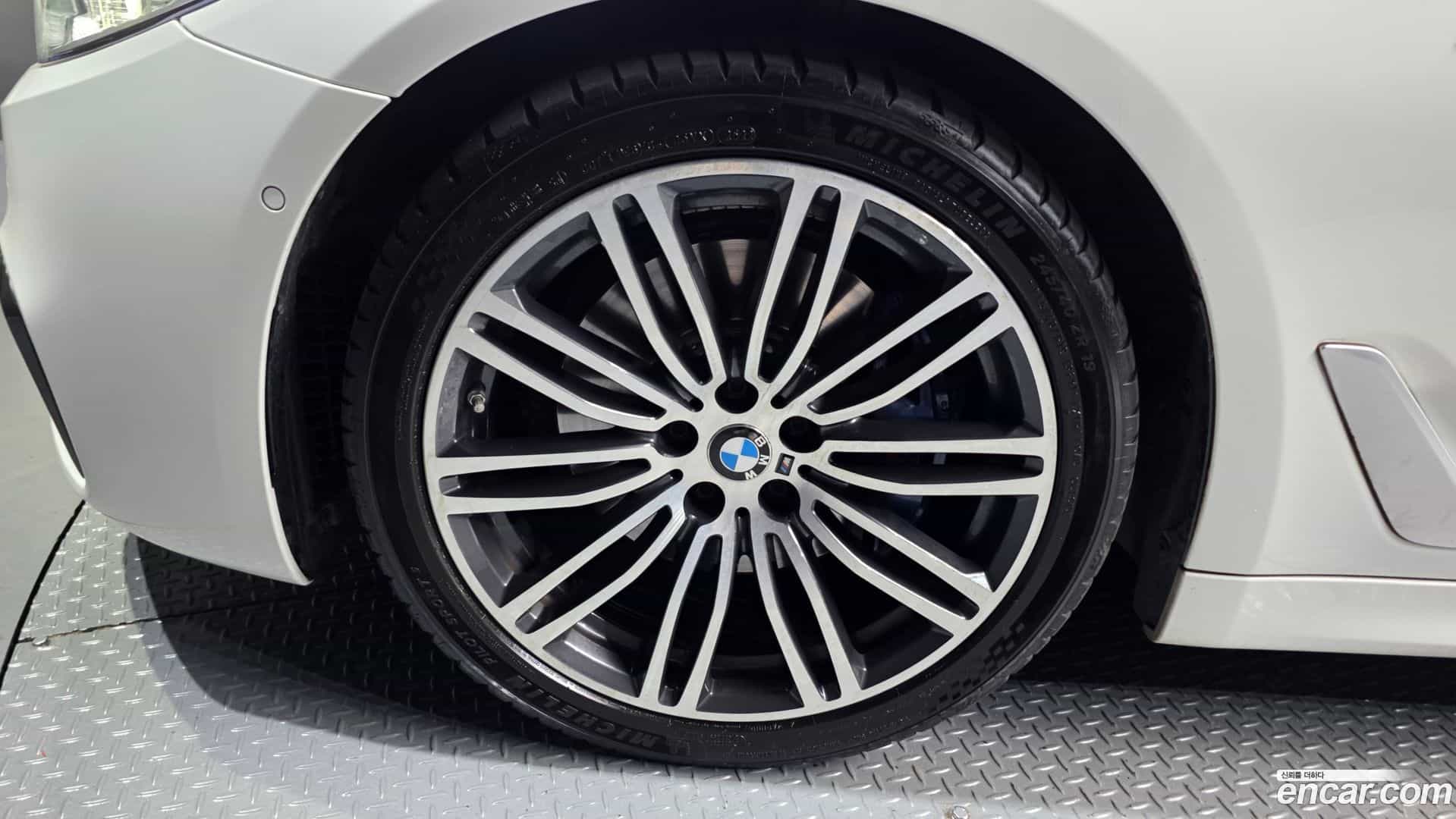 5-Series BMW 2019.6-OUTER-005