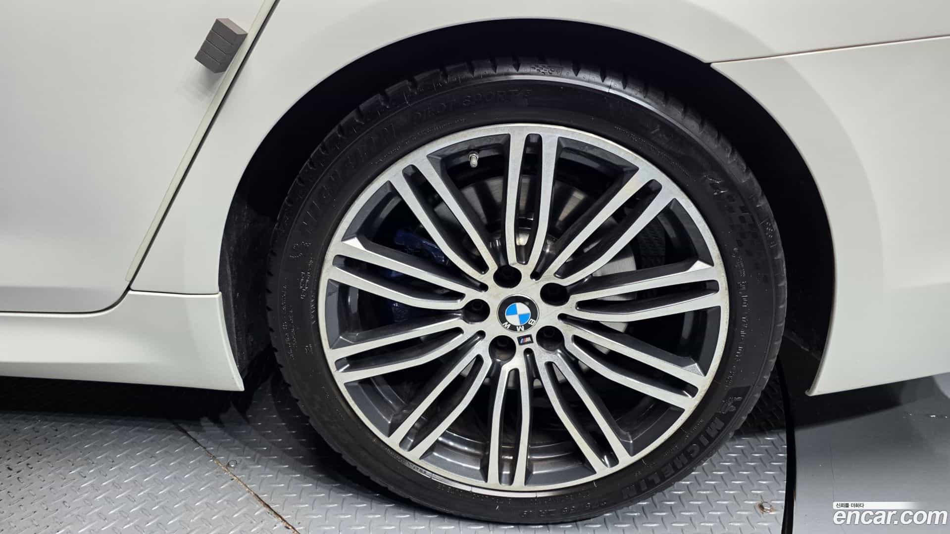5-Series BMW 2019.6-OUTER-031