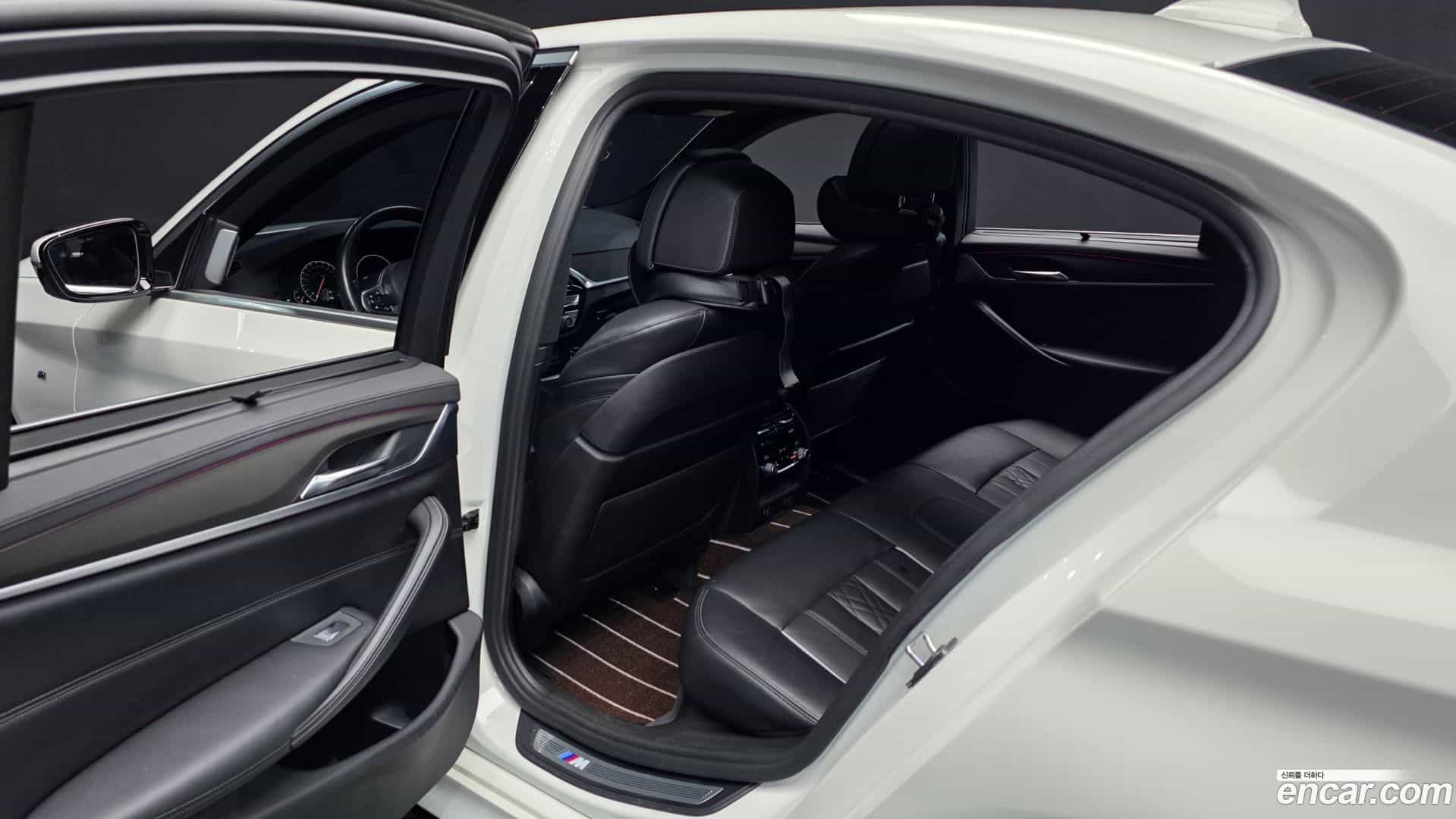 5-Series BMW 2019.6-INNER-036