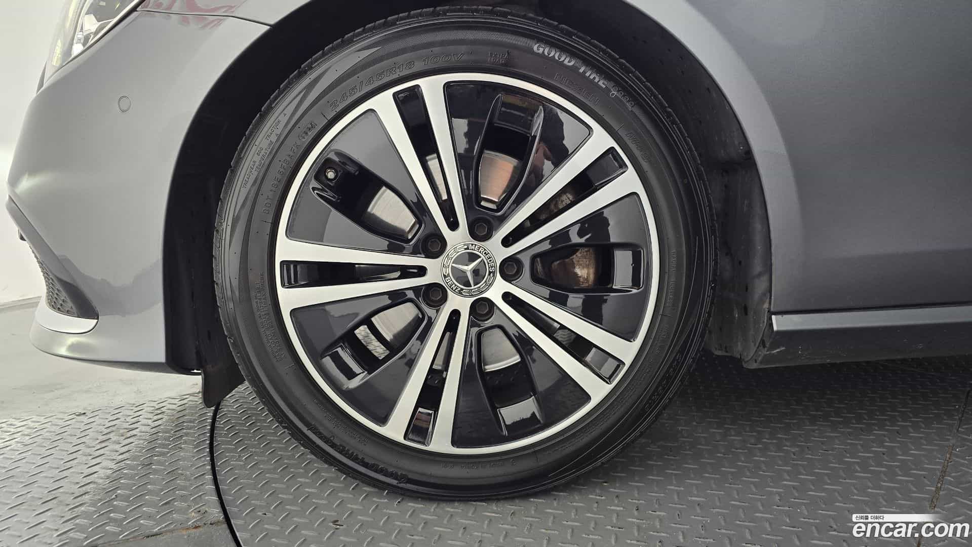 E-Class Mercedes-Benz 2020.11-OUTER-005