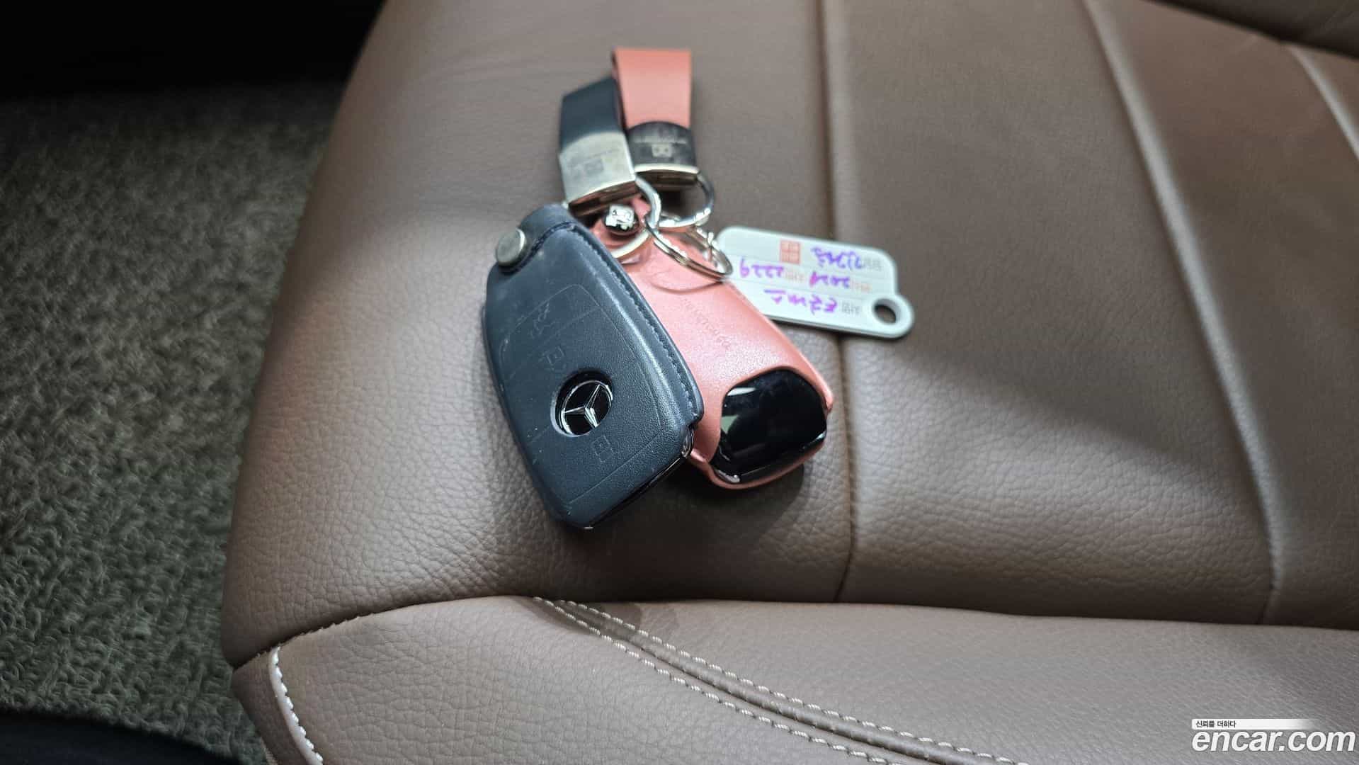 E-Class Mercedes-Benz 2020.11-OPTION-019