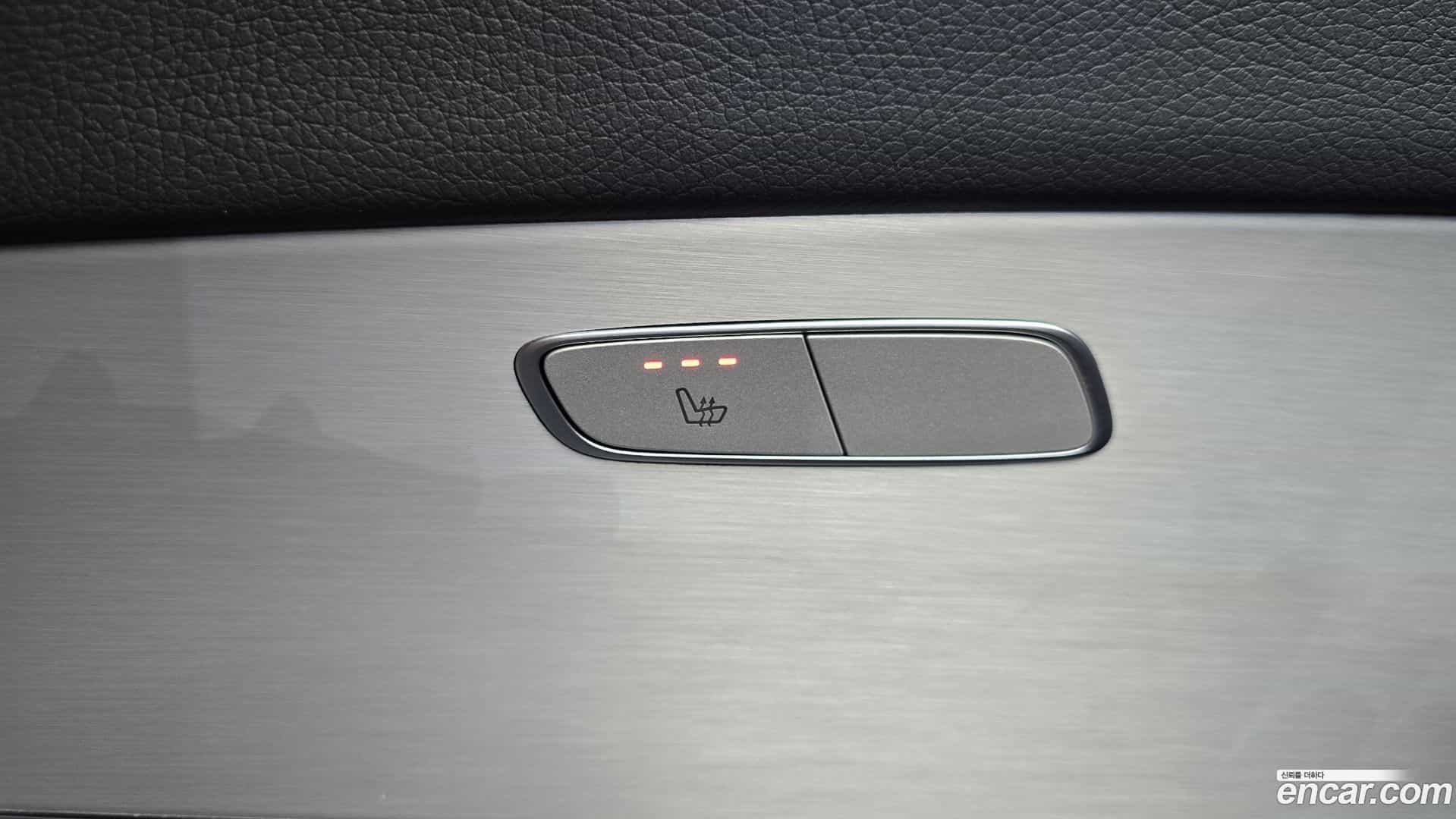 E-Class Mercedes-Benz 2020.11-OPTION-023