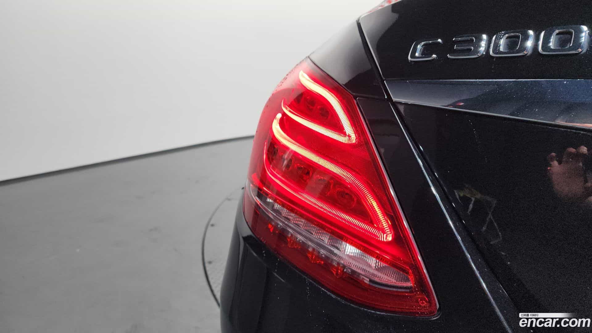 C-Class Mercedes-Benz 2018.3-OUTER-033