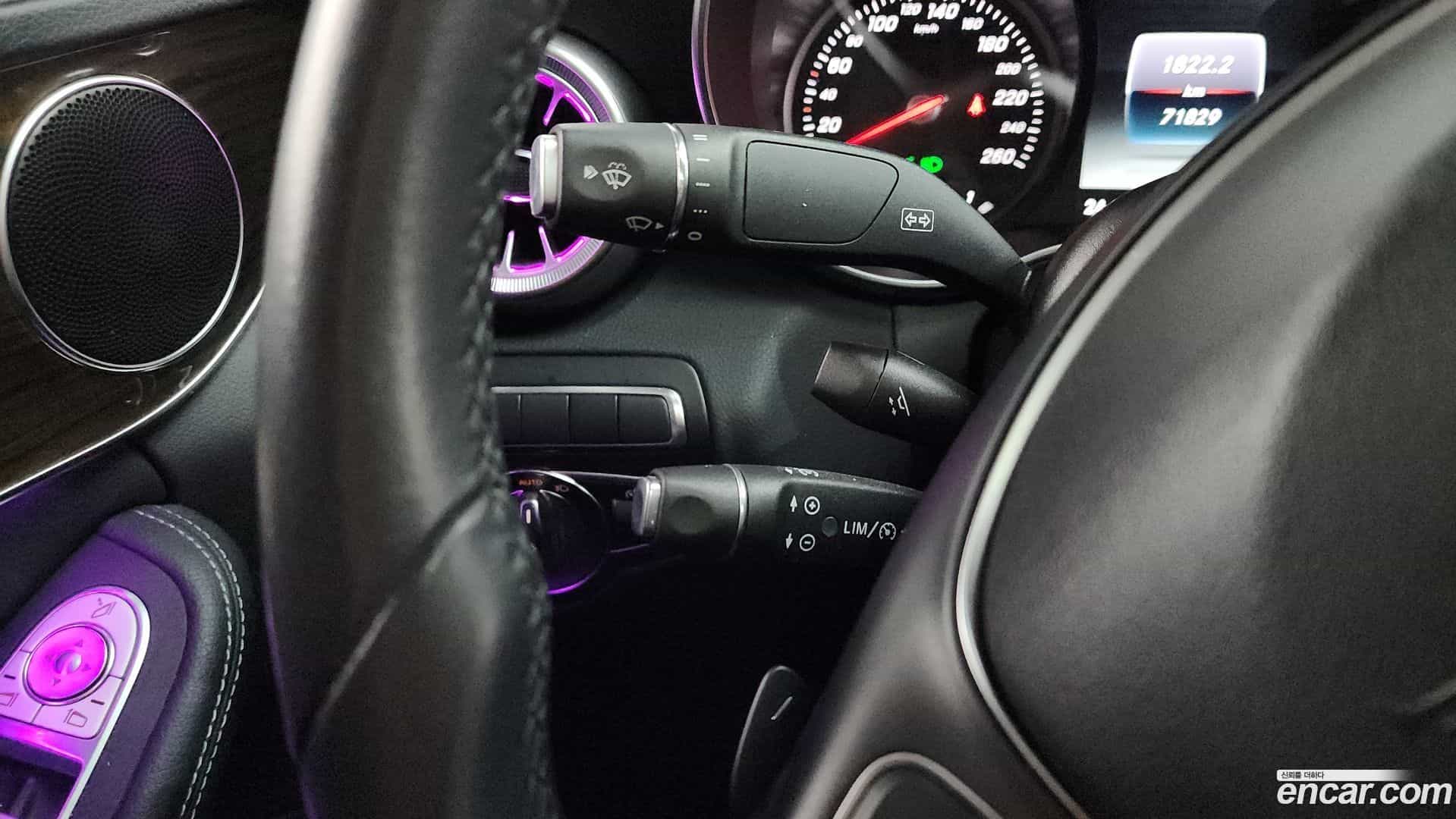 C-Class Mercedes-Benz 2018.3-OPTION-042