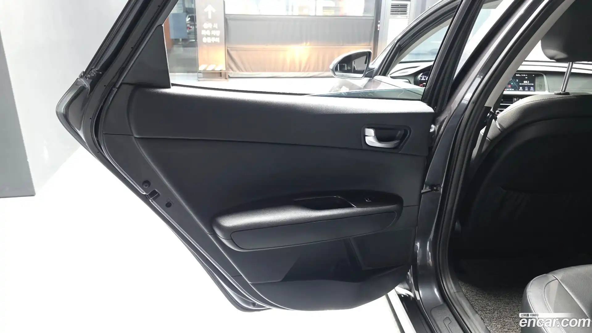 K5 Kia 2018.10-INNER-035