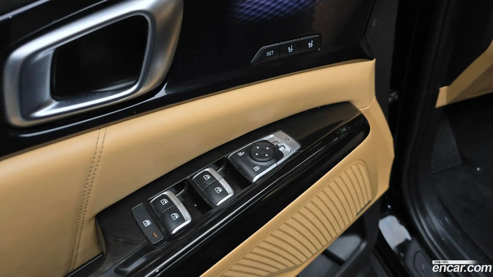Canival Kia 2023.6-OPTION-019