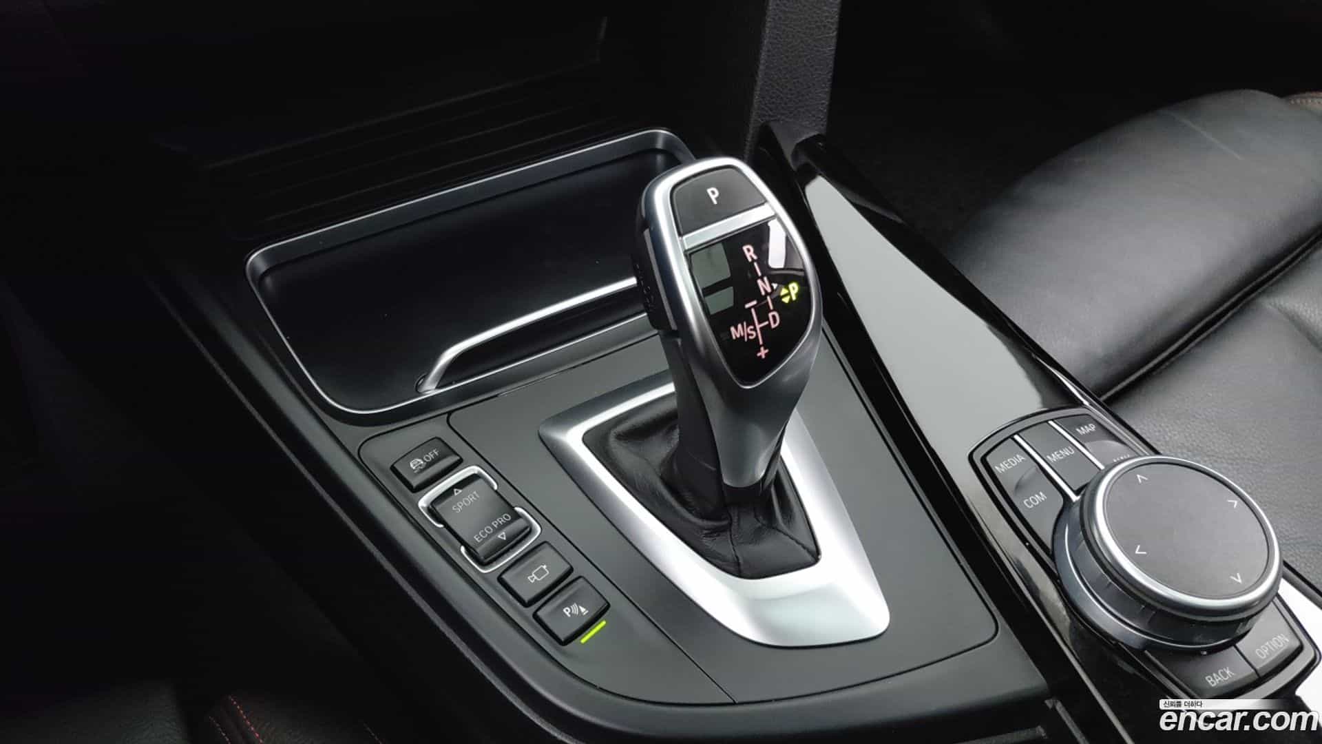 Gran Turismo BMW 2018.2-INNER-009