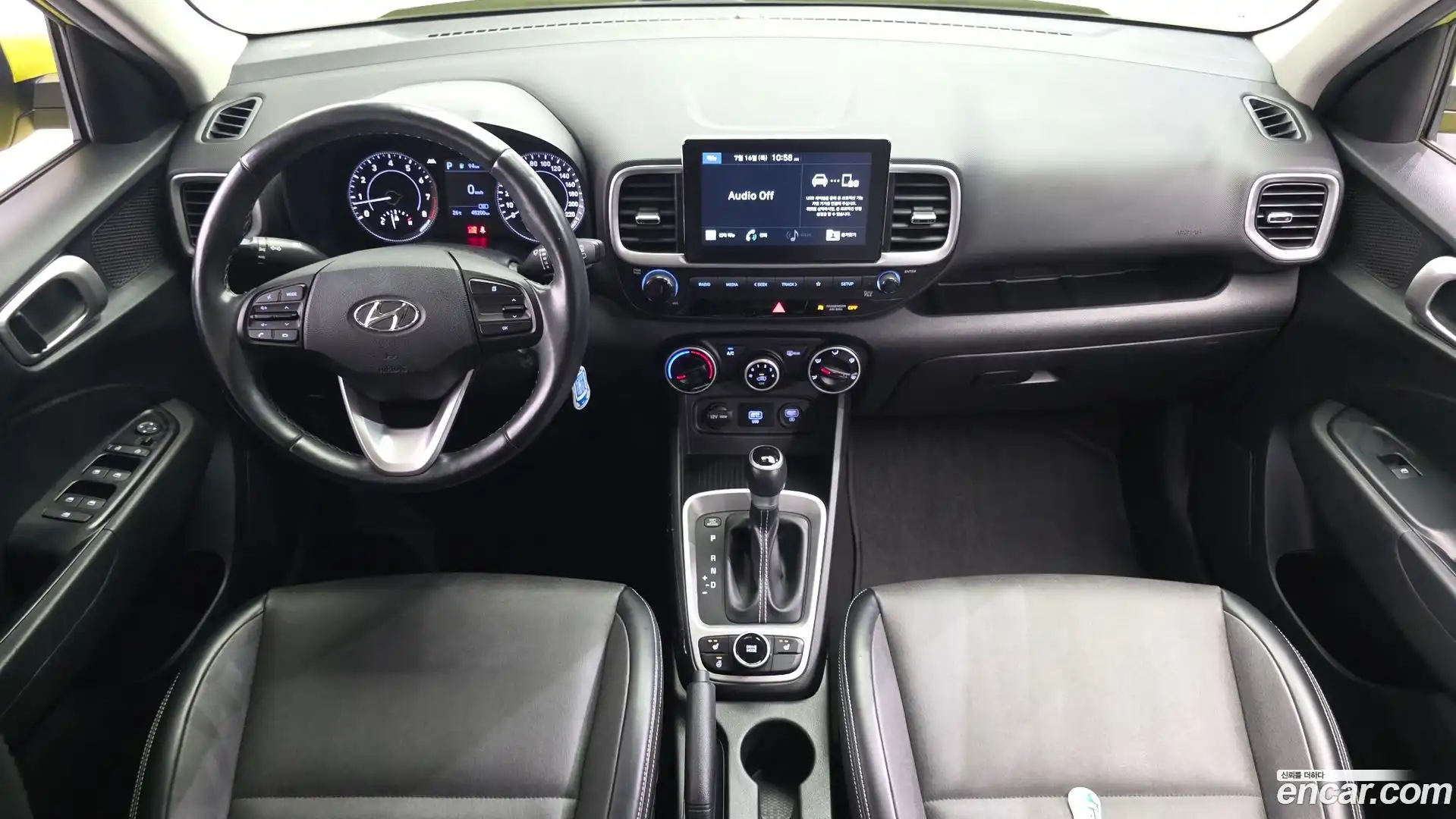 Venue Hyundai 2019.10-INNER-007