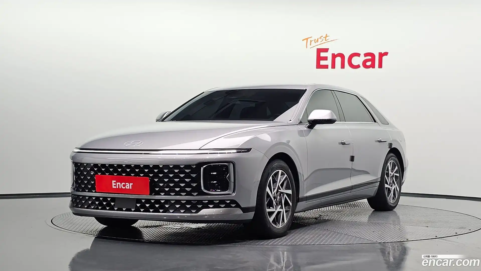 Grandeur Hyundai 2025.0-OUTER-001