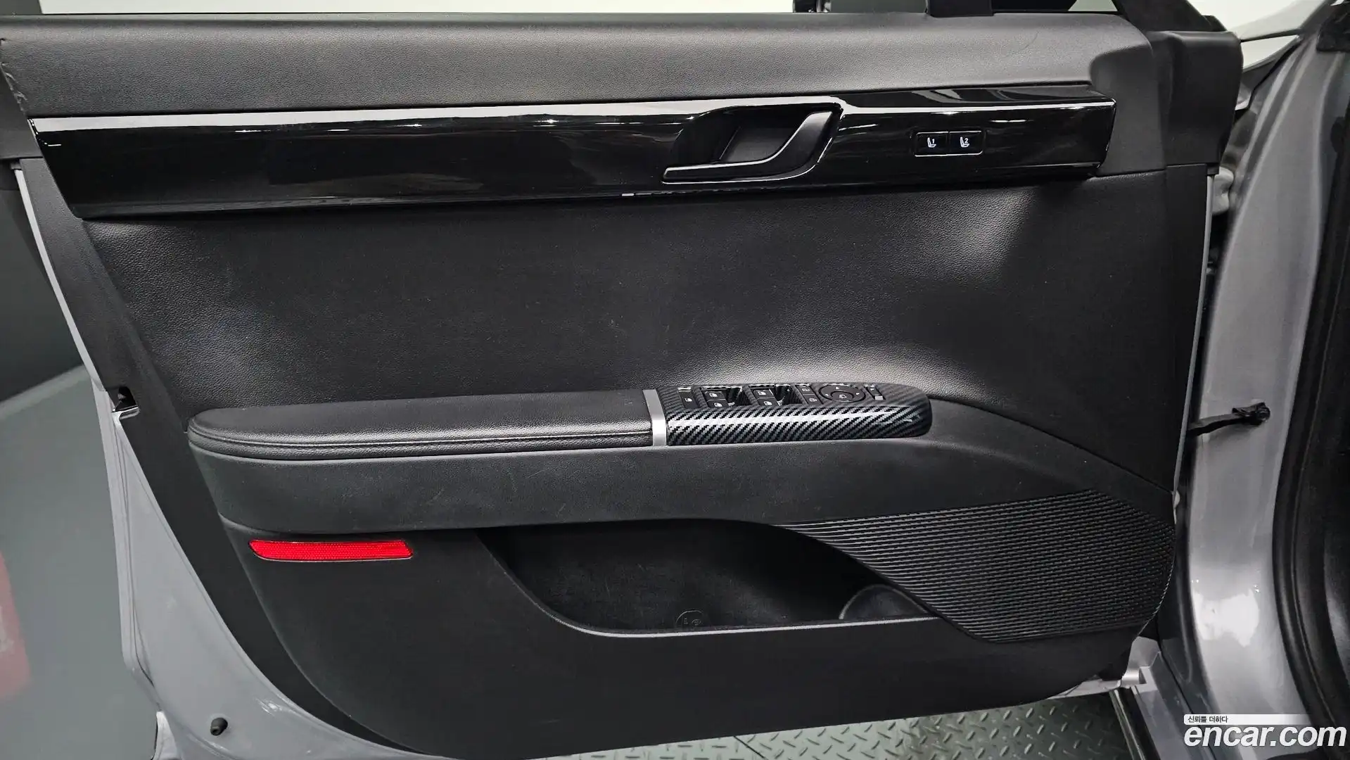 Grandeur Hyundai 2025.0-INNER-034