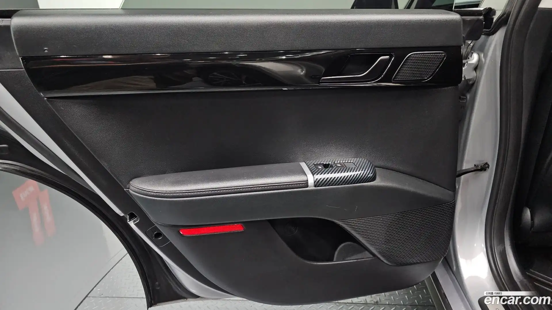 Grandeur Hyundai 2025.0-INNER-035