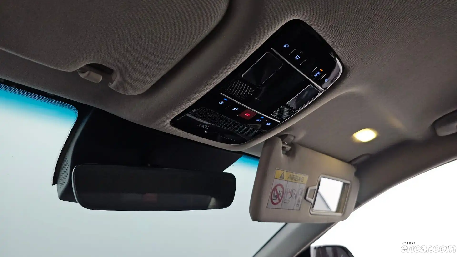 Grandeur Hyundai 2025.0-OPTION-040
