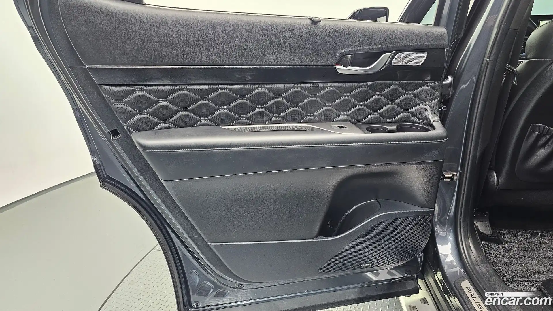 Palisade Hyundai 2021.0-INNER-035
