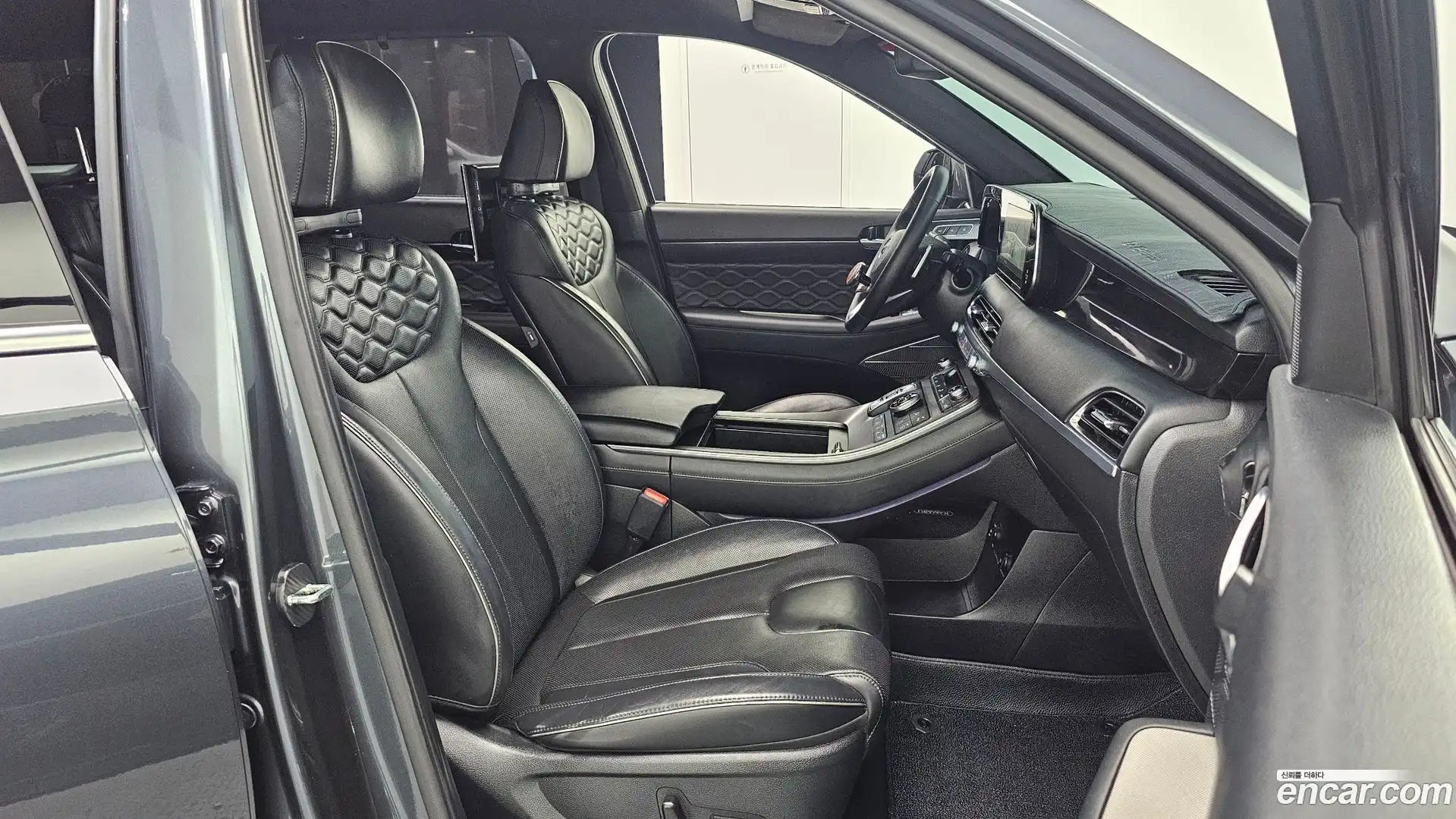 Palisade Hyundai 2021.0-INNER-036