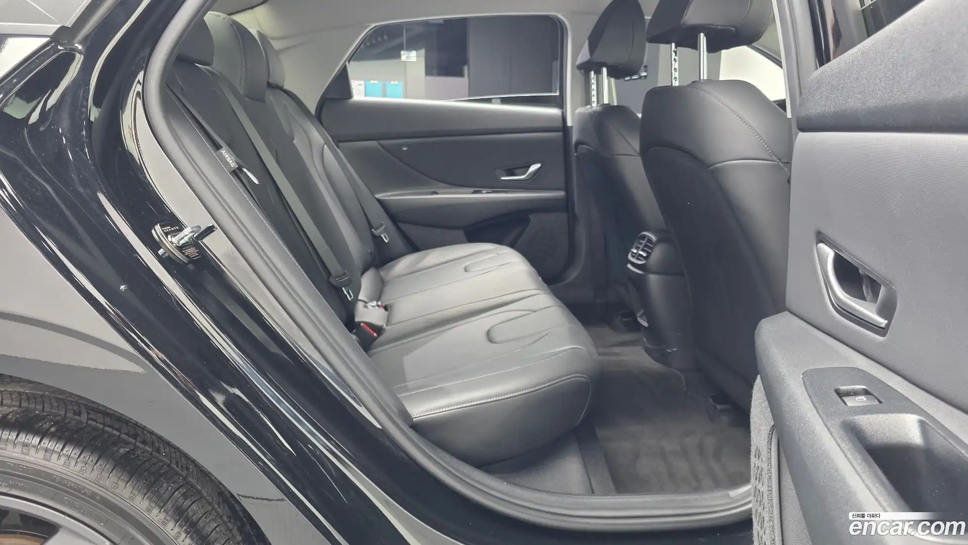 AVANTE Hyundai 2025.8-OPTION-016
