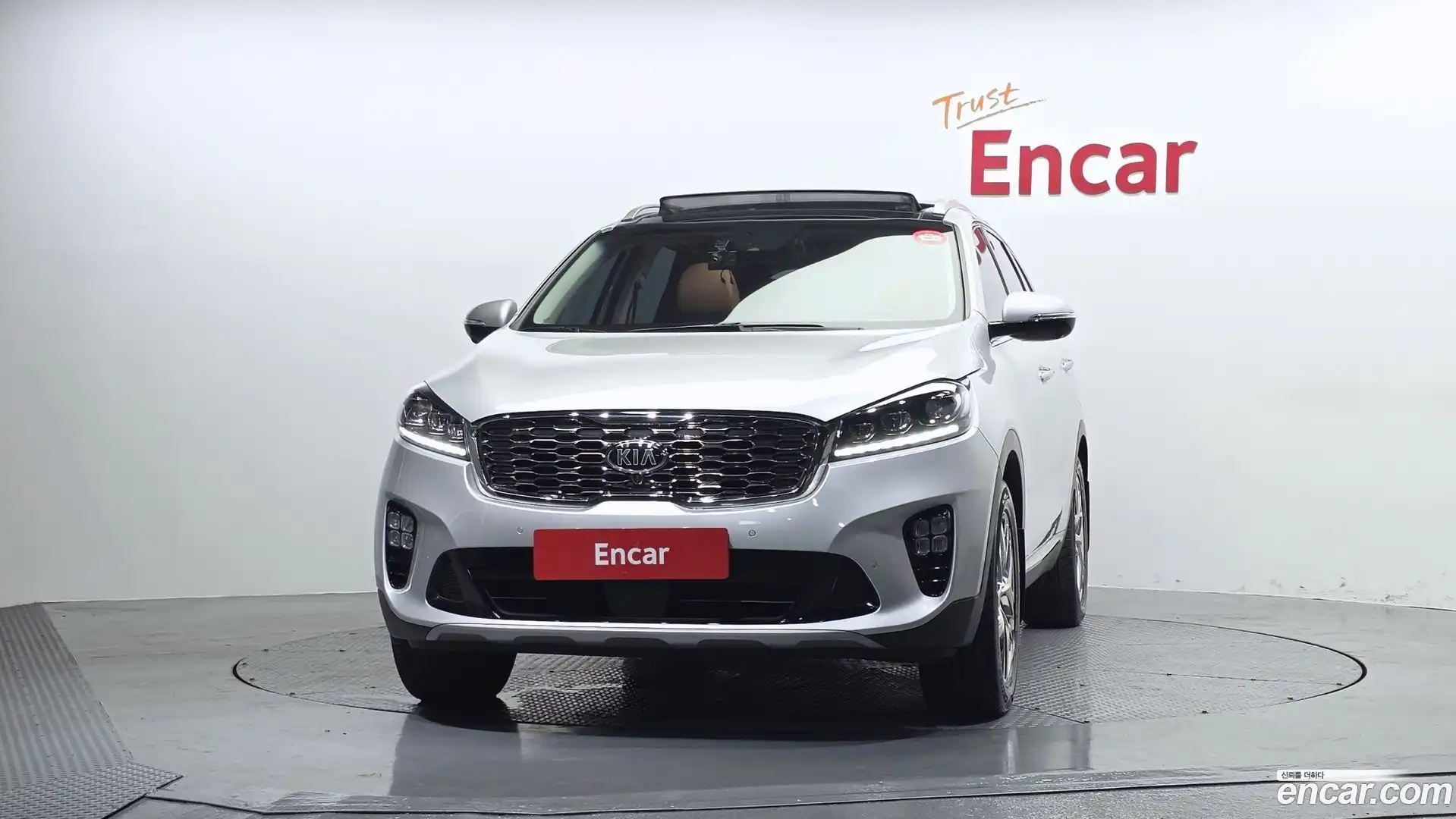 Sorento Kia 2019.1-OUTER-003