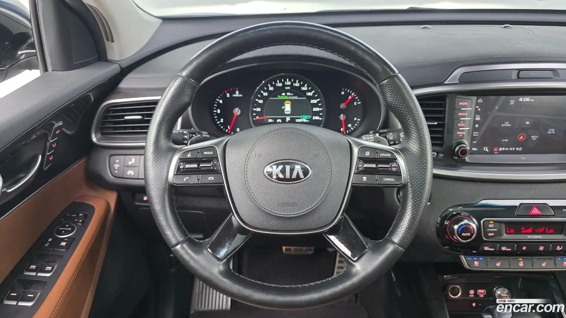 Sorento Kia 2017.8-OPTION-018