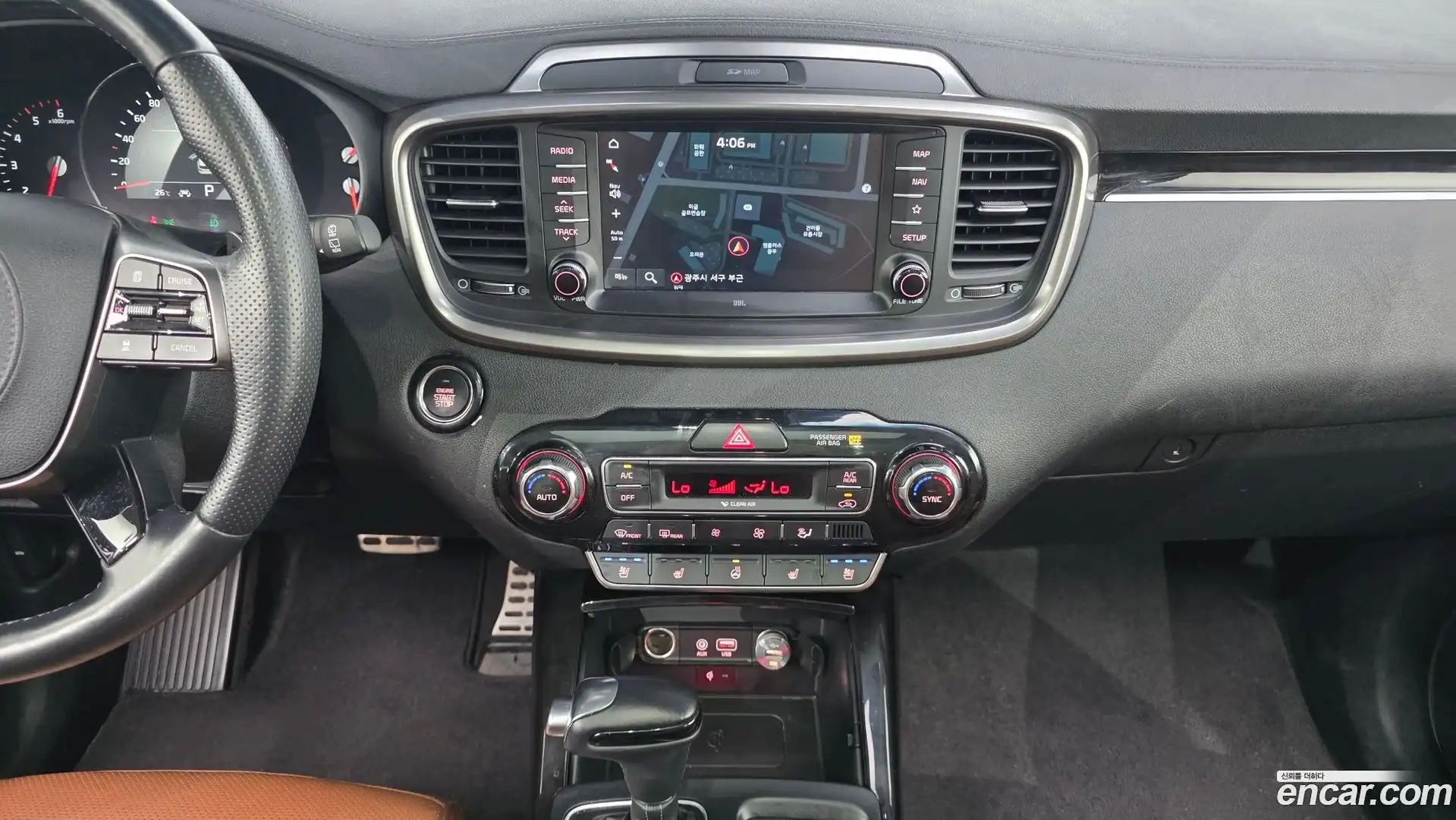Sorento Kia 2017.8-OPTION-021