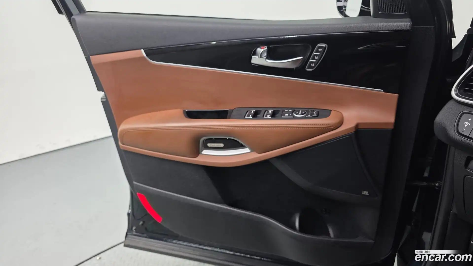 Sorento Kia 2017.8-INNER-034