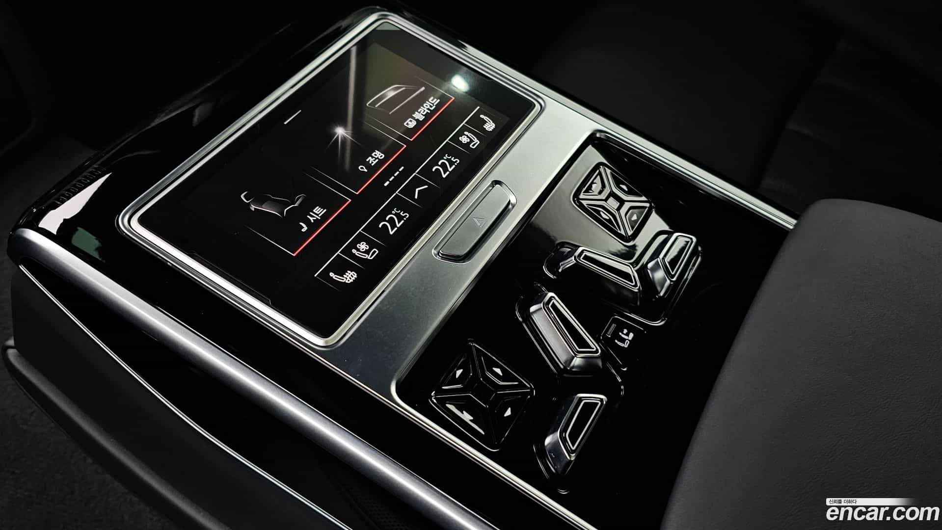 A8 Audi 2019.11-OPTION-041