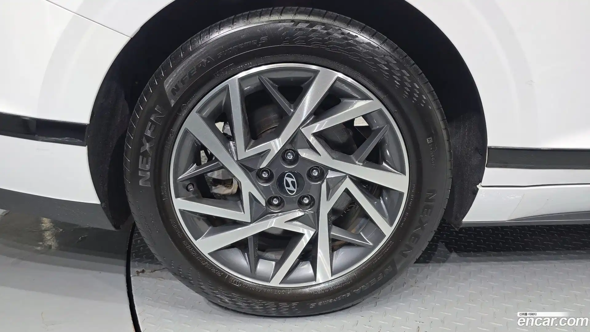 Grandeur Hyundai 2023.0-OUTER-005