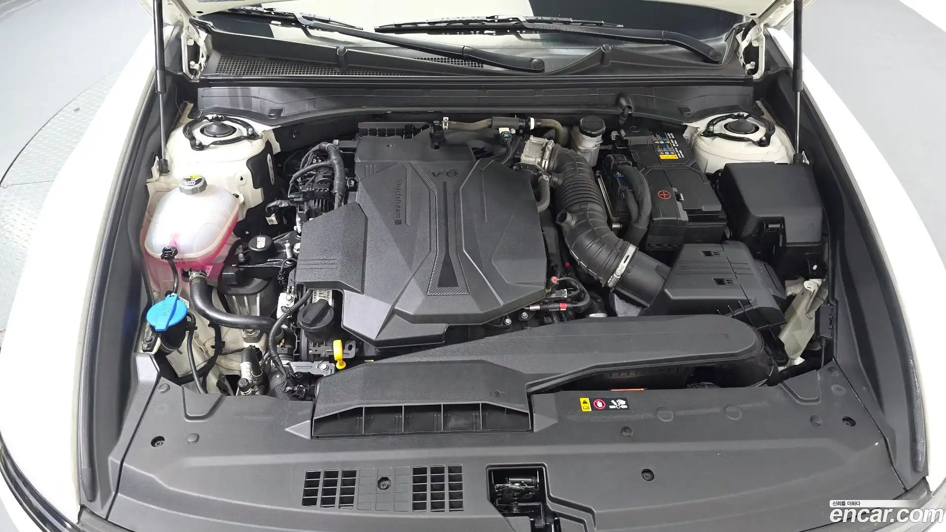 Grandeur Hyundai 2023.0-OUTER-006