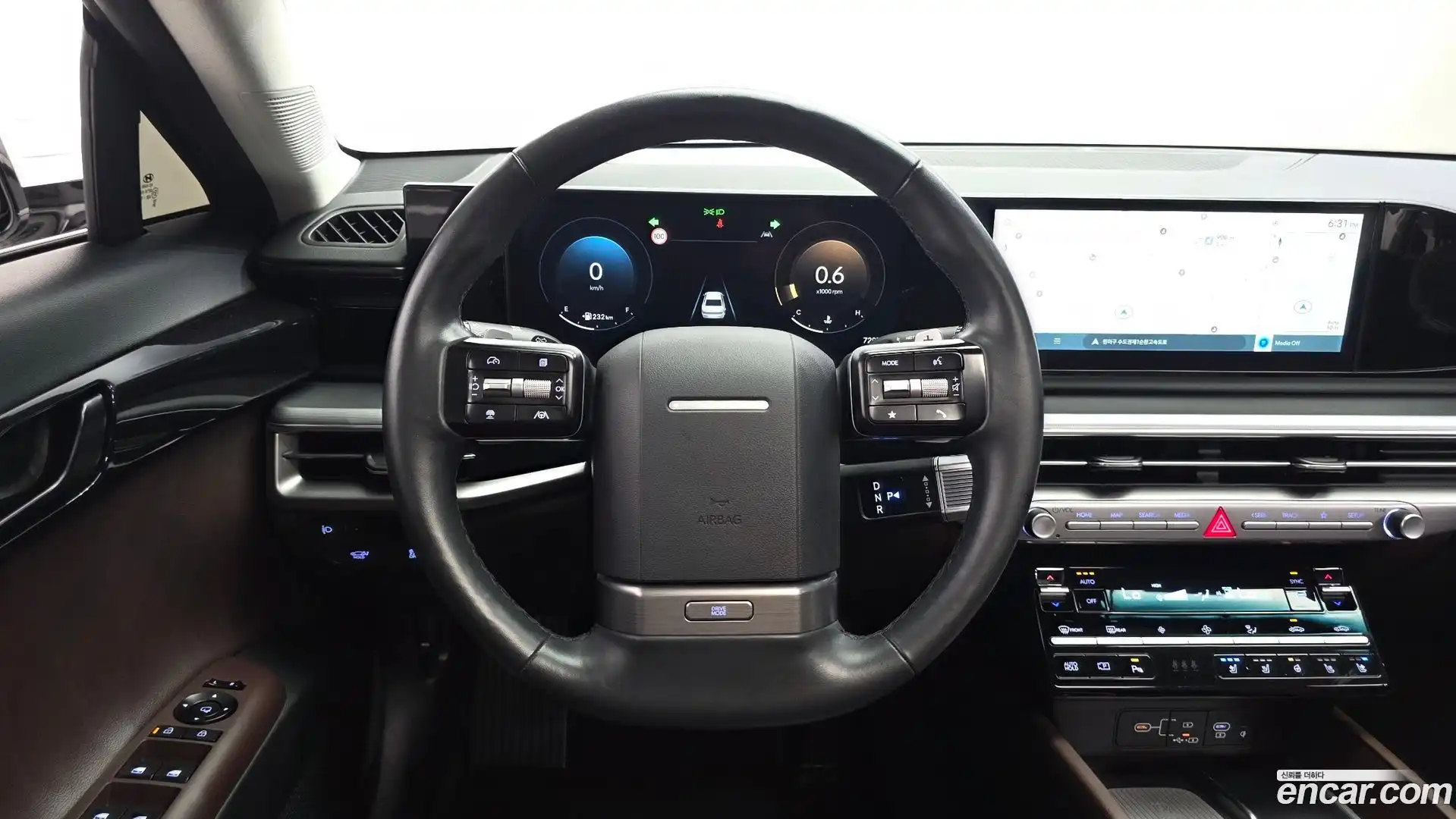 Grandeur Hyundai 2023.0-OPTION-017